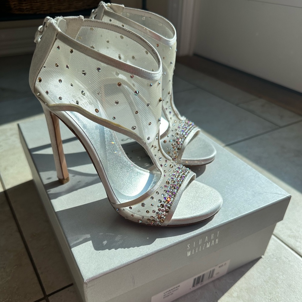 Stuart Weitzman Size 5 Bridal Shoe with Pave Stones